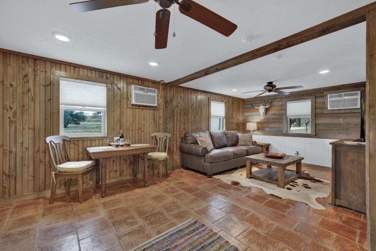 Ohana Ranch Cabin - 12 Minutes To Historic Main St Fredericksburg Dış mekan fotoğraf
