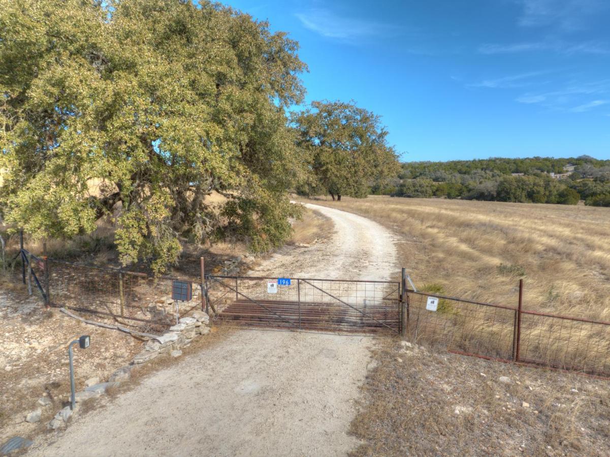 Ohana Ranch Cabin - 12 Minutes To Historic Main St Fredericksburg Dış mekan fotoğraf